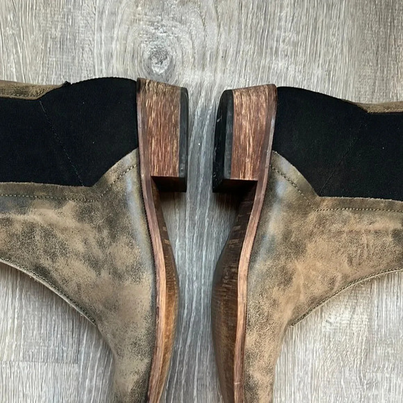Free People Dark Horse Taupe Leather Ankle Chelsea Boots - Picture 2 of 10